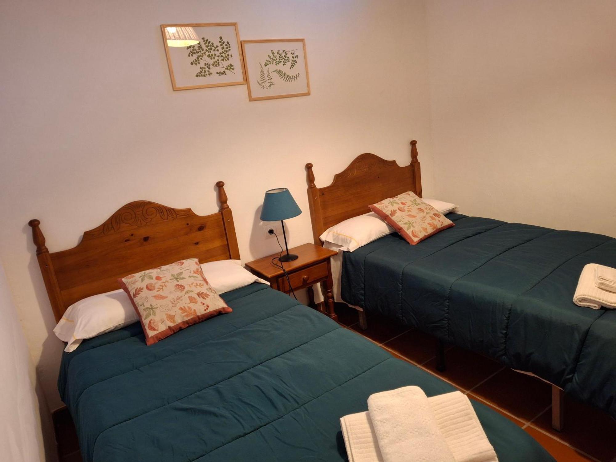 סגורבה Masia De San Juan - Casas Numero 2 Y 4, Con Piscina En Masia Fortificada חדר תמונה